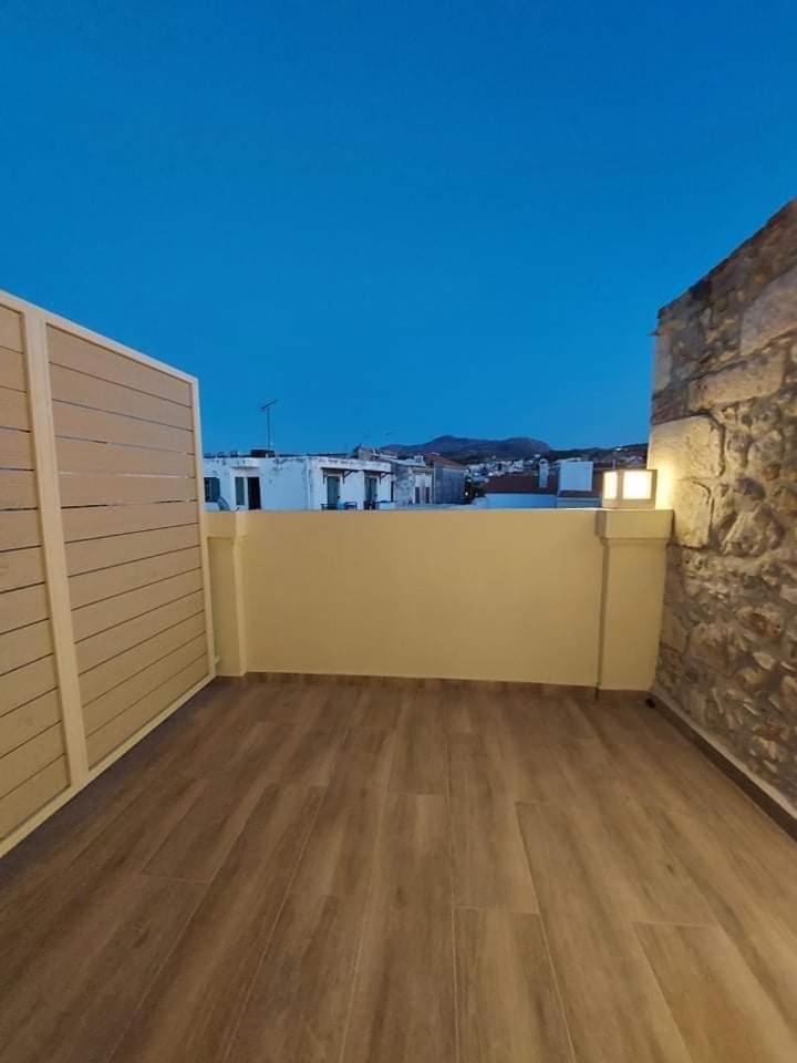 Loggia Traditional Suites Rethymno Pokoj fotografie